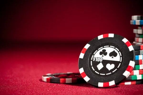 adaslot player interface showing live baccarat table with chat and betting controls